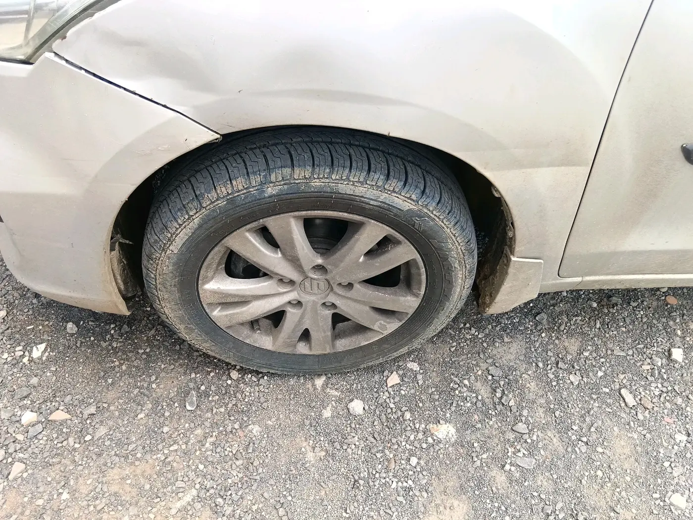 2017 Maruti Ertiga VDI SHVS, Diesel, Manual, 2,11,411 km, tyre