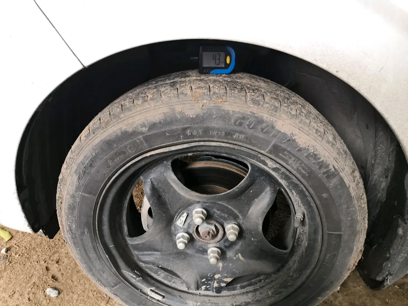 2023 Hyundai AURA S 1.2 CNG, CNG, Manual, 52,756 km, tyre
