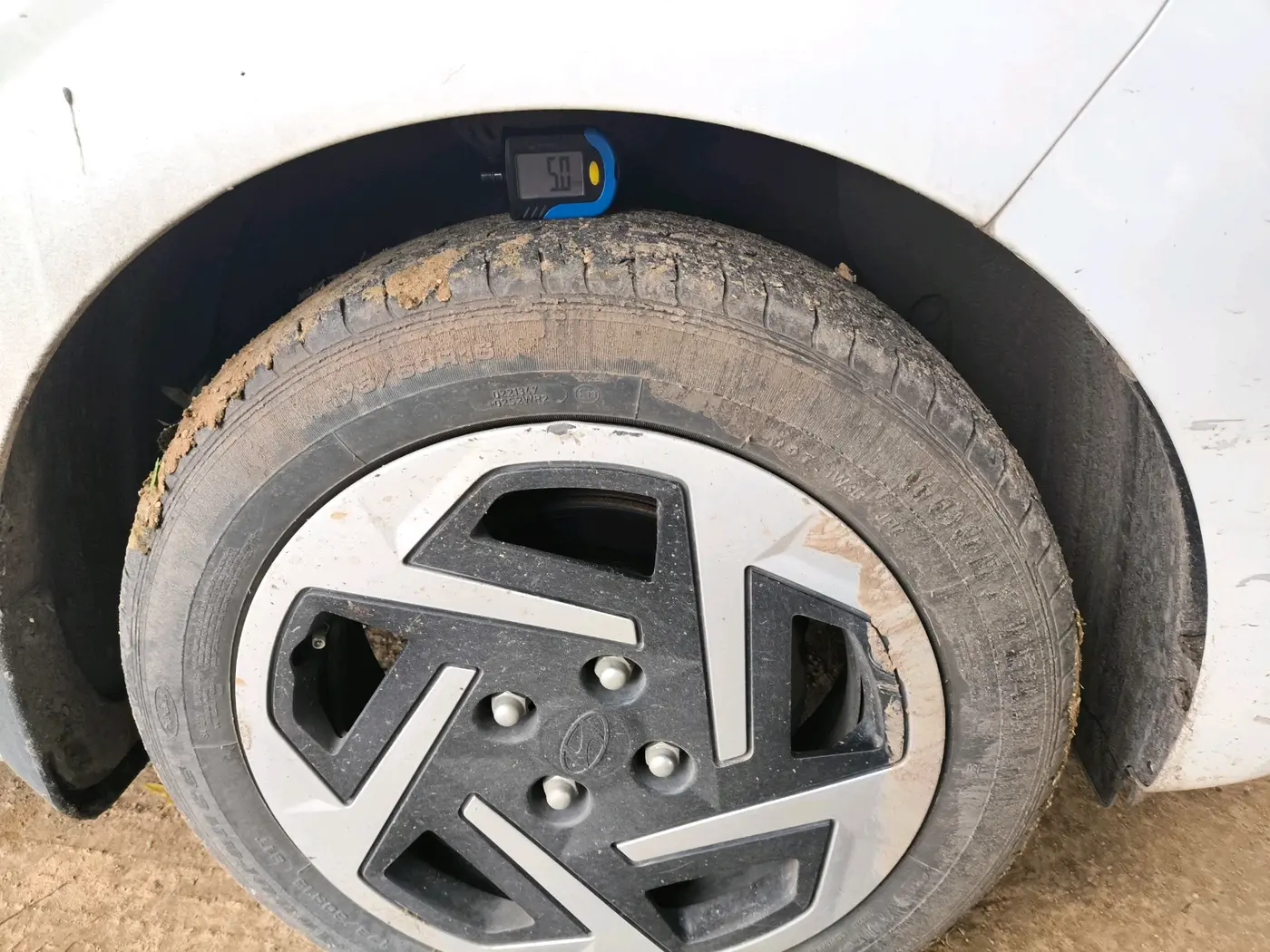 2023 Hyundai AURA S 1.2 CNG, CNG, Manual, 52,756 km, tyre