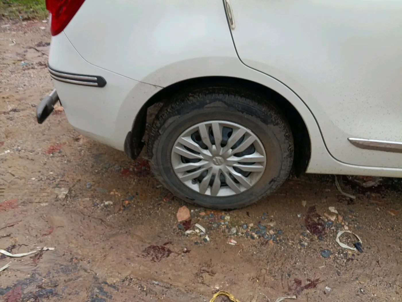 2019 Maruti Dzire VXI, Petrol, Manual, 23,368 km, tyre