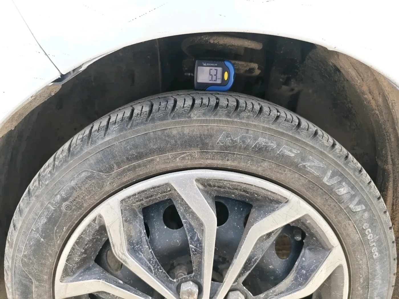 2021 Tata ALTROZ XT PETROL, Petrol, Manual, 54,432 km, tyre