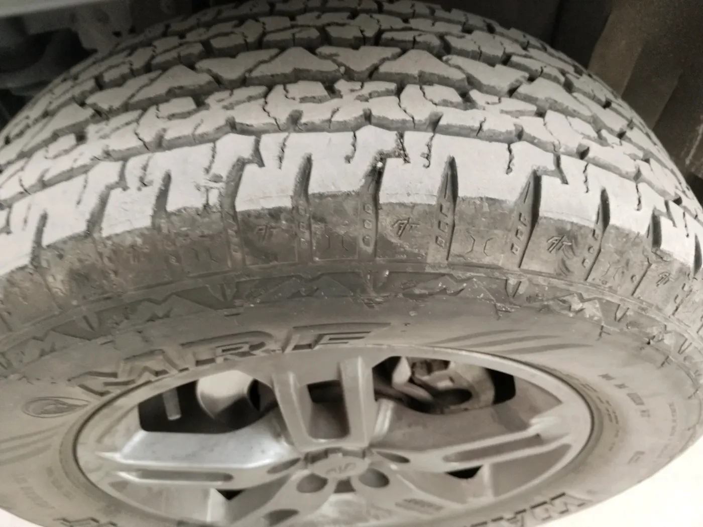2022 Mahindra Thar LX D AT 4WD HT, Diesel, Automatic, 15,900 km, tyre
