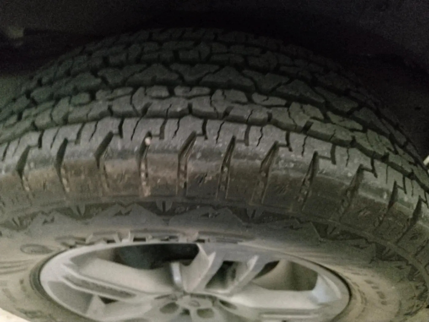 2022 Mahindra Thar LX D AT 4WD HT, Diesel, Automatic, 15,900 km, tyre