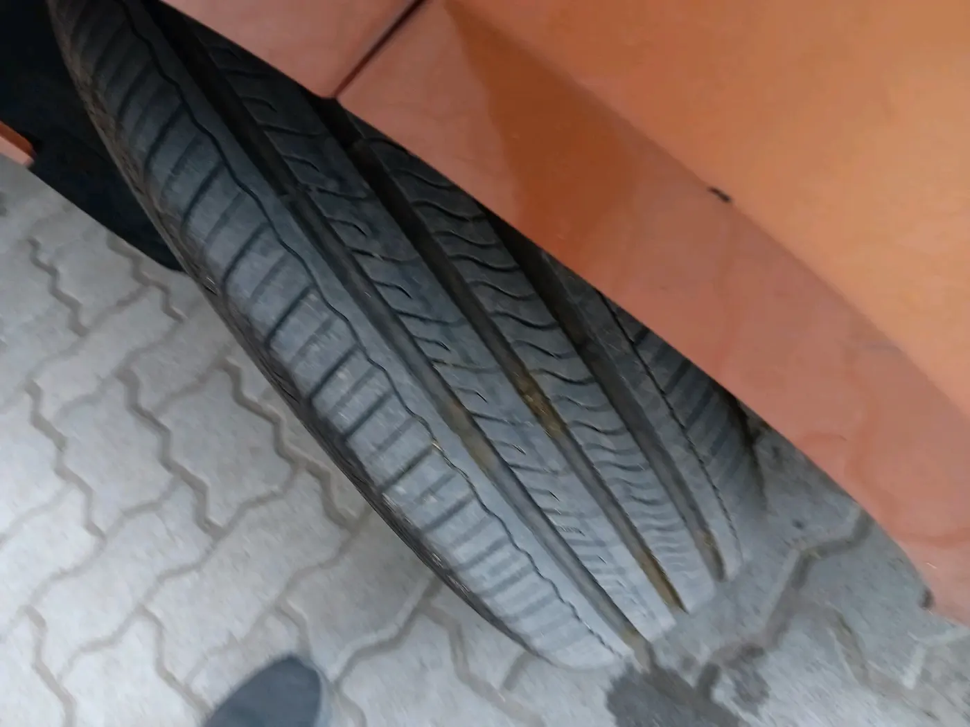 2017 Tata Tiago XZ PETROL, Petrol, Manual, 25,889 km, tyre