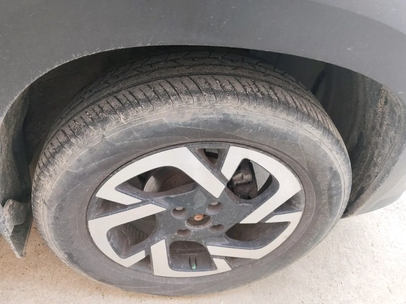 2021 Nissan MAGNITE XV MT, Petrol, Manual, 38,479 km, tyre