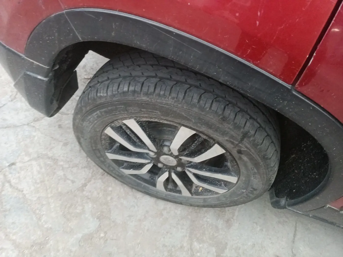 2017 Maruti Vitara Brezza LDI (O), Diesel, Manual, 1,89,100 km, tyre