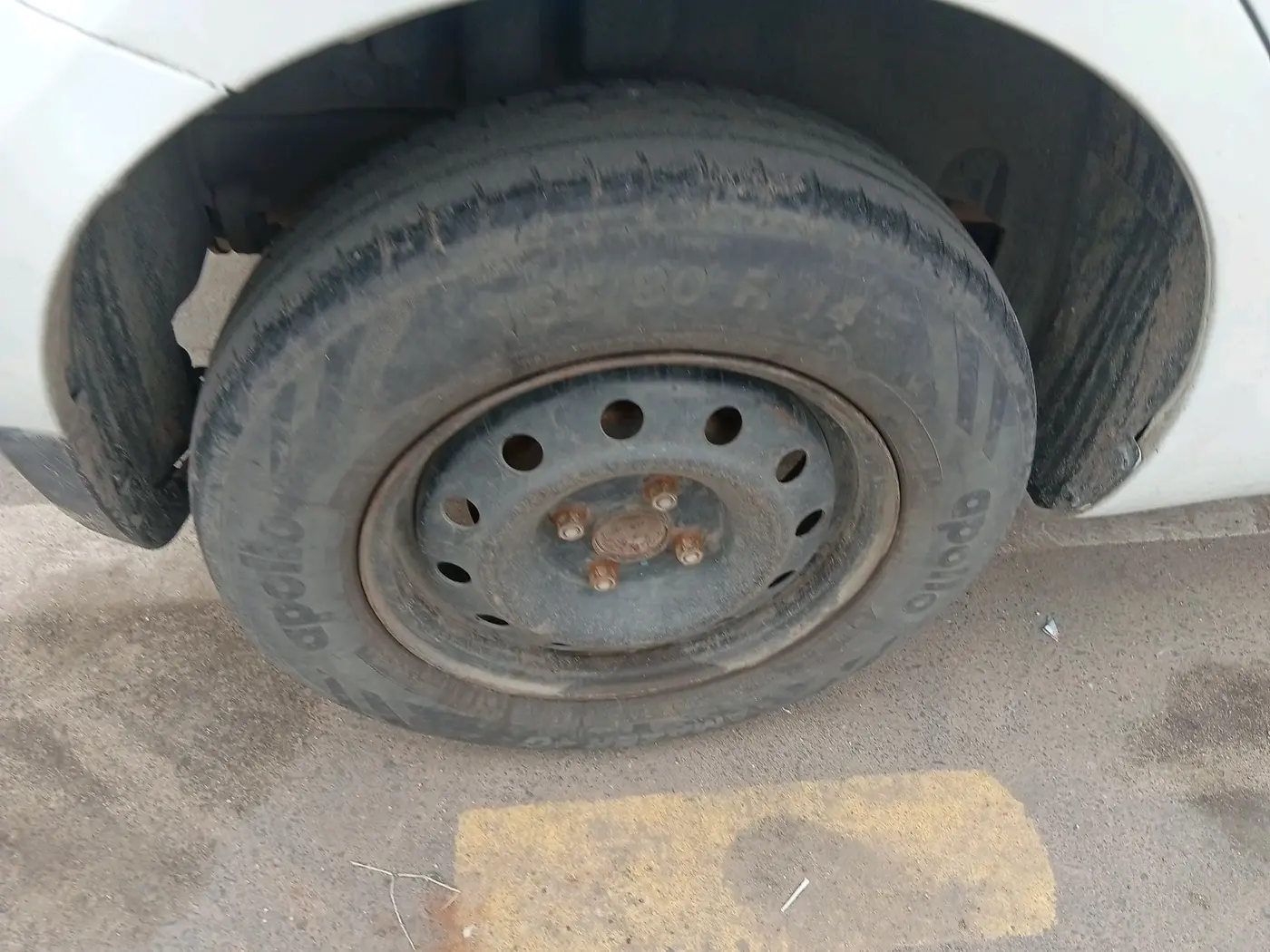 2013 Maruti Swift VDI, Diesel, Manual, 1,71,013 km, tyre