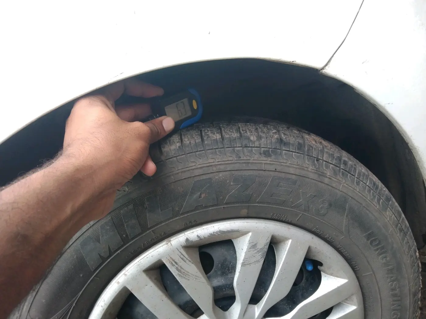 2011 Maruti Ritz VDI, Diesel, Manual, 1,28,041 km, tyre