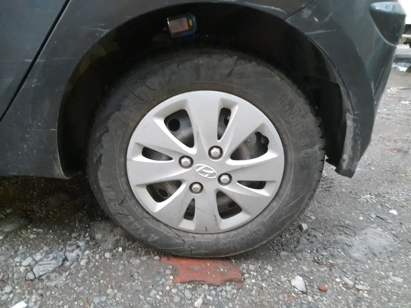 2011 Hyundai i10 MAGNA 1.2, Petrol, Manual, 52,026 km, tyre