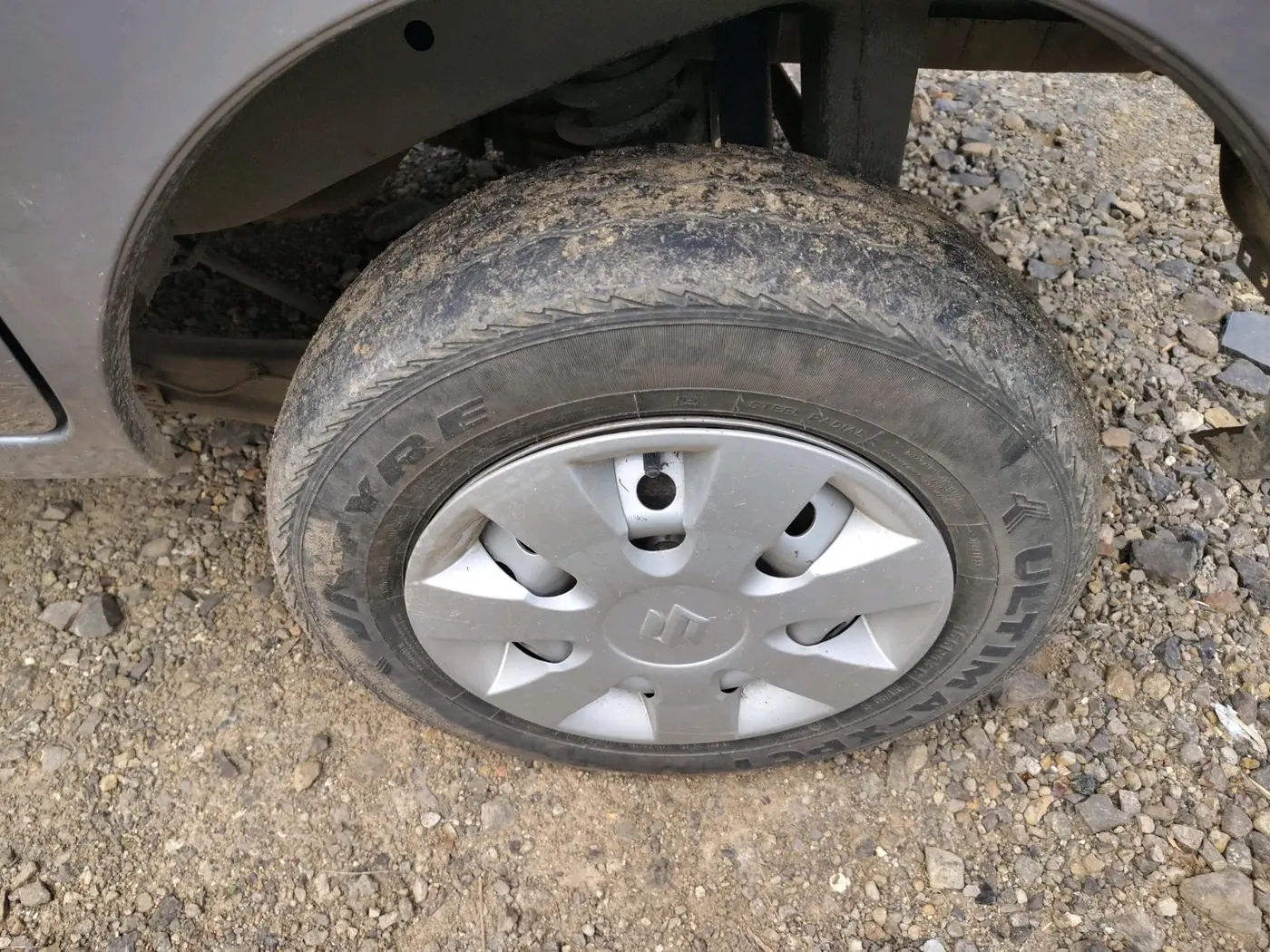 2024 Maruti Eeco 5 STR AC CNG, CNG, Manual, 38,071 km, tyre