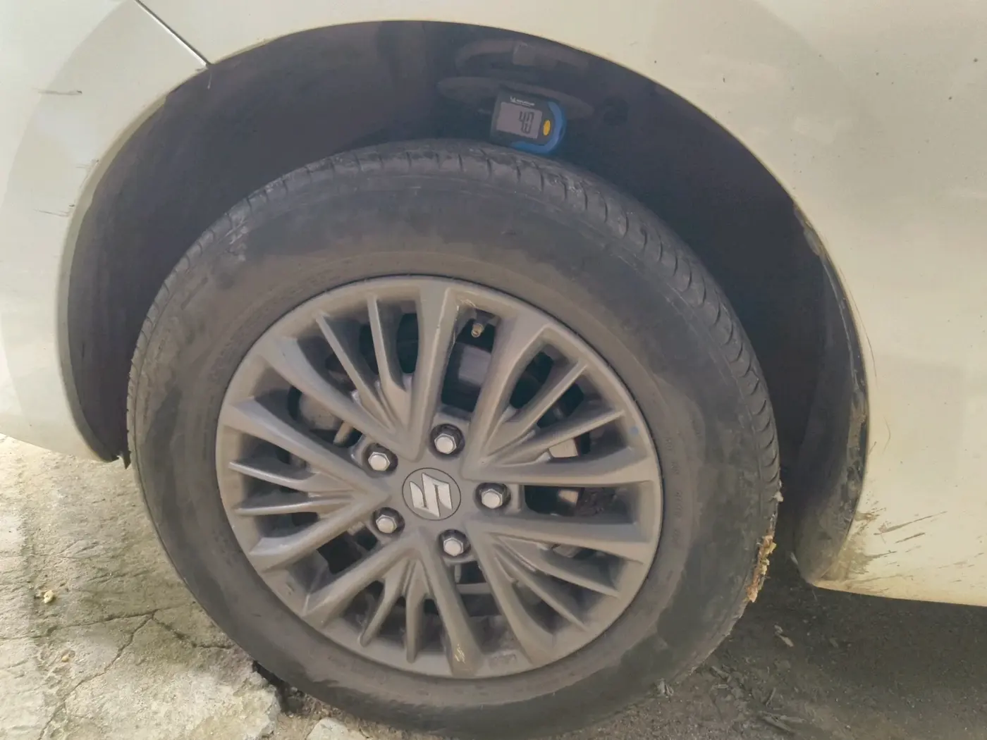 2021 Maruti Ertiga ZXI+ SHVS, Petrol, Manual, 93,812 km, tyre