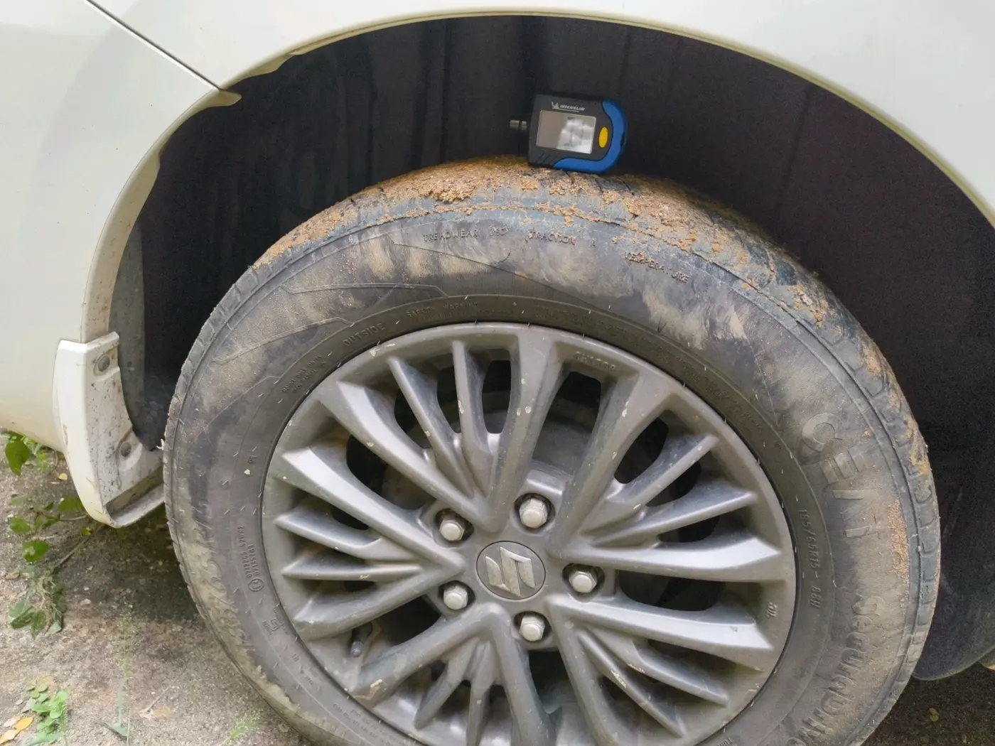 2021 Maruti Ertiga ZXI+ SHVS, Petrol, Manual, 93,812 km, tyre