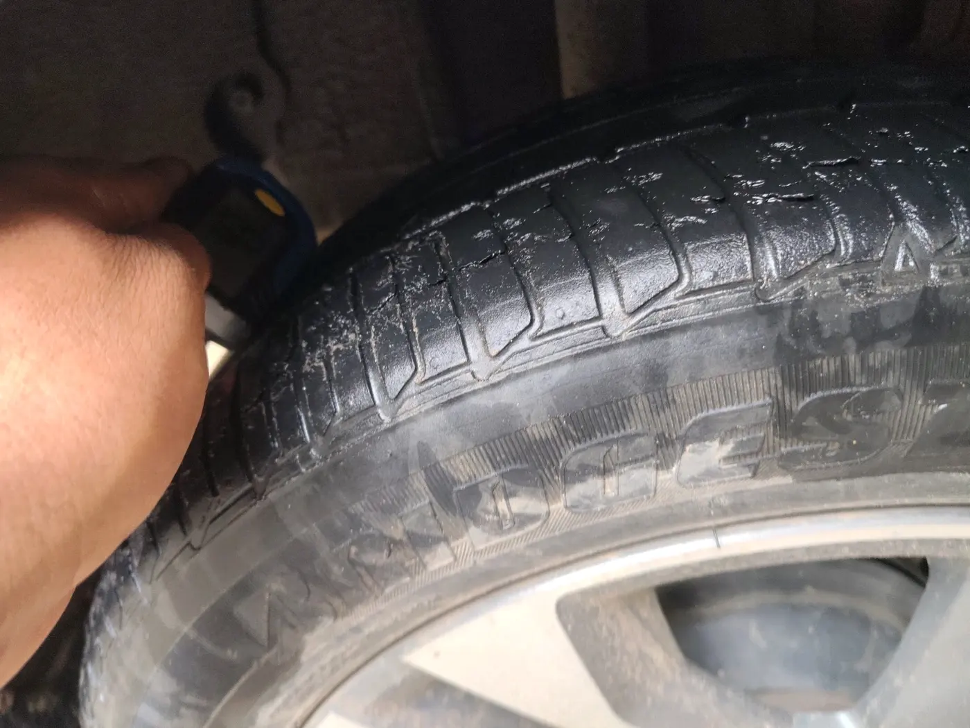 2022 Tata TIGOR XZA PLUS PETROL, Petrol, Automatic, 39,449 km, tyre