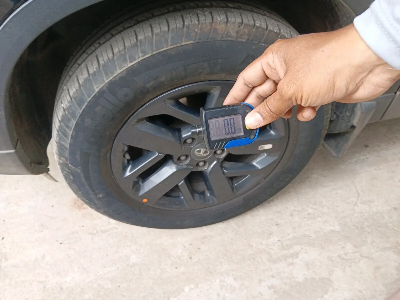 2021 Tata Harrier XZ PLUS 2.0L, Diesel, Manual, 57,781 km, tyre