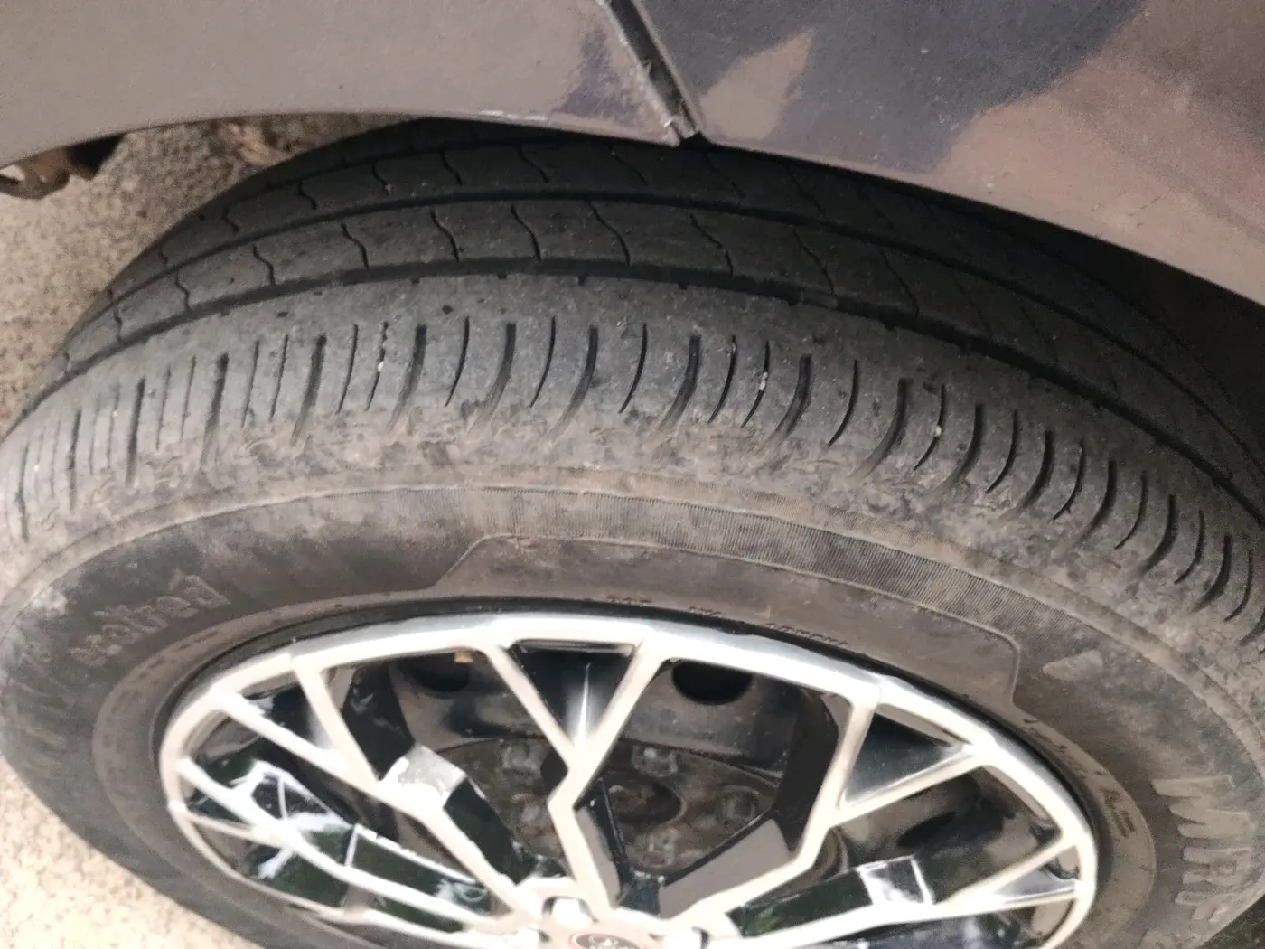2013 Maruti Ertiga VDI, Diesel, Manual, 1,46,815 km, tyre