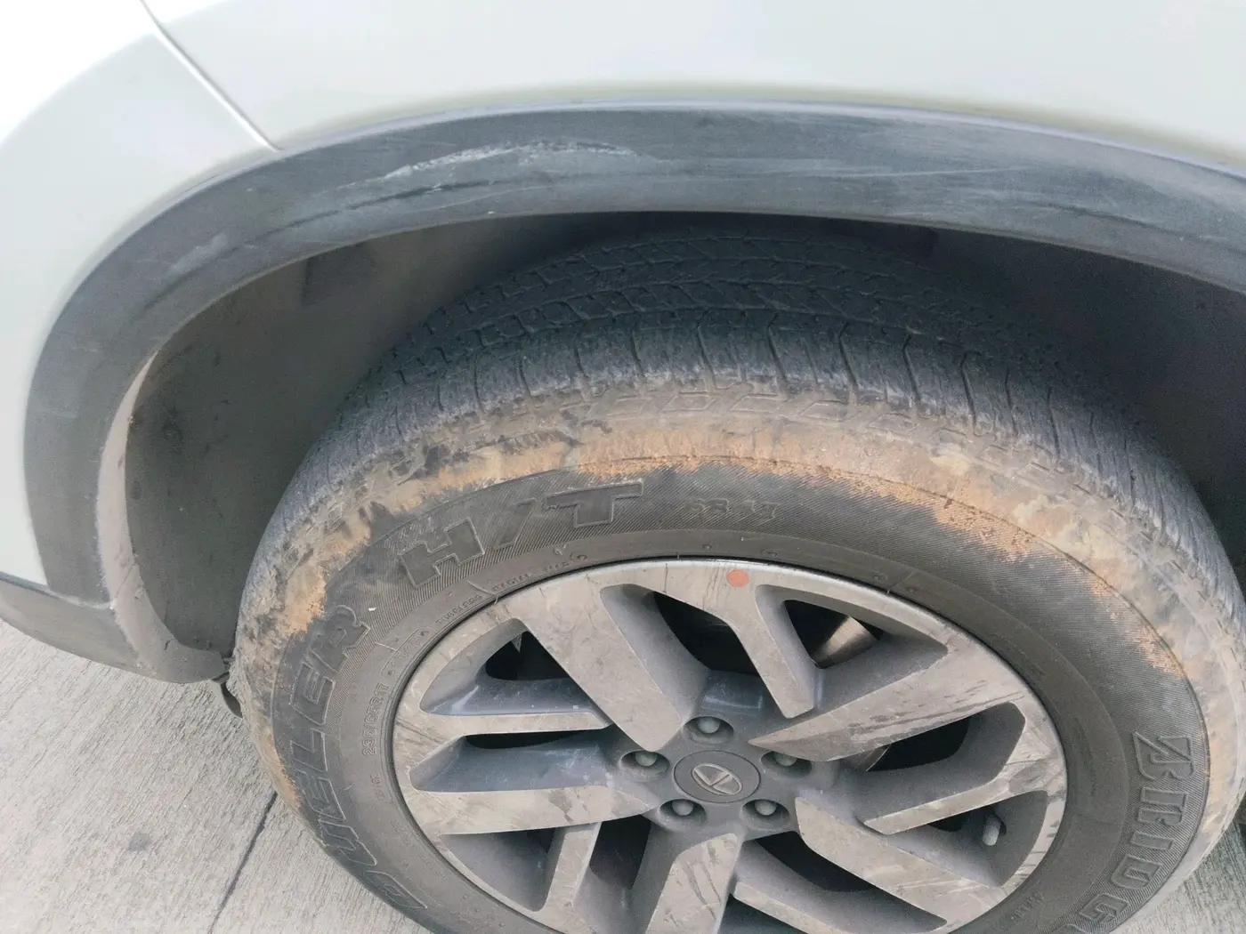 2021 Tata Harrier XZ PLUS 2.0L DUAL TONE, Diesel, Manual, 1,47,100 km, tyre