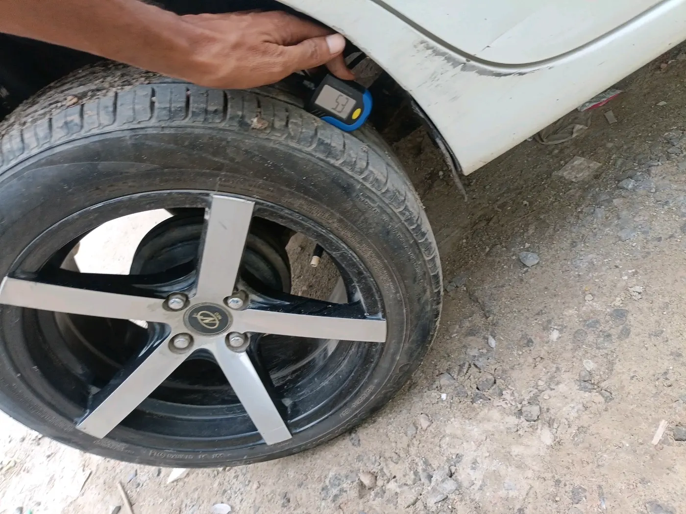 2020 Maruti Swift LXI, Petrol, Manual, 66,620 km, tyre