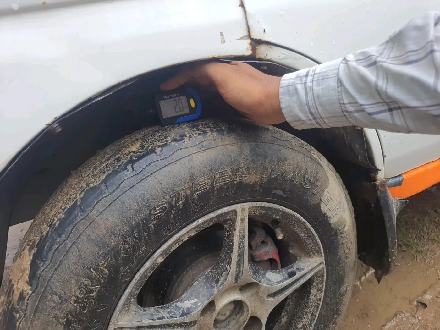 2019 Maruti Eeco 5 STR WITH A/C+HTR CNG, CNG, Manual, 92,952 km, tyre