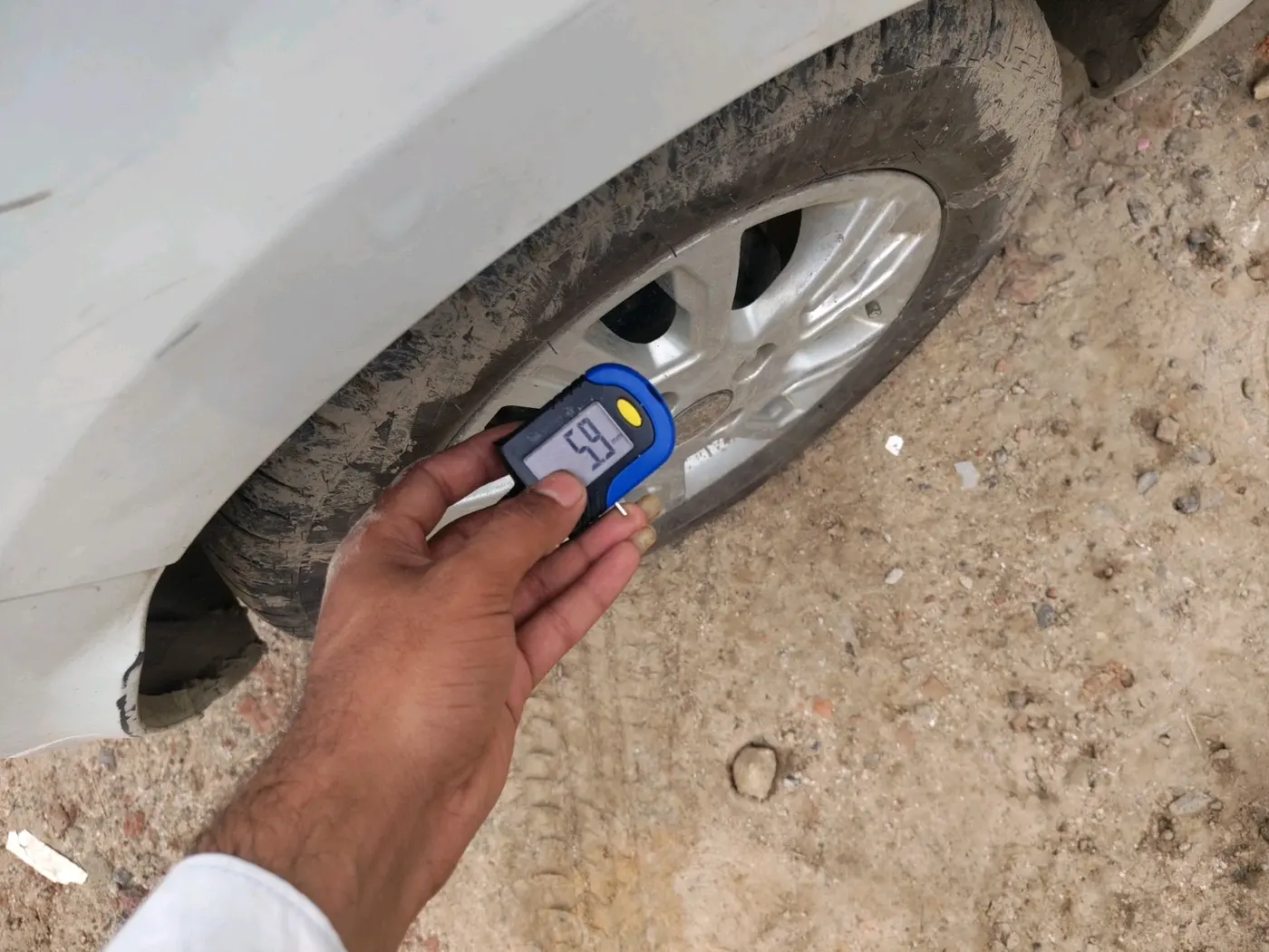 2017 Tata Tiago XZ PETROL, Petrol, Manual, 82,771 km, tyre