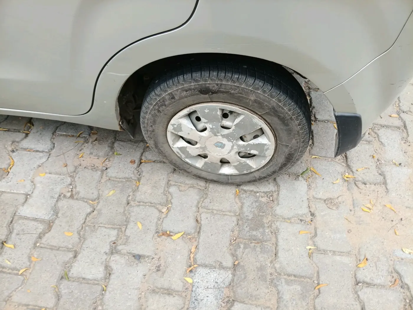 2019 Maruti New Wagon-R LXI CNG 1.0, CNG, Manual, 1,28,508 km, tyre