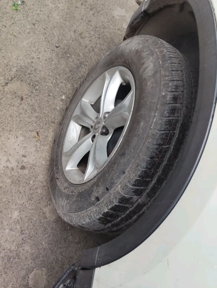 2019 Tata Harrier XZ 2.0L, Diesel, Manual, 1,42,795 km, tyre