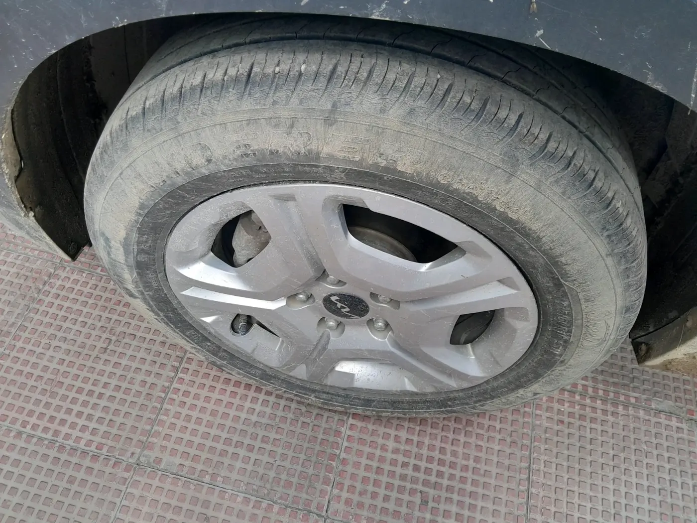 2023 KIA SONET HTK PLUS 1.0 IMT, Petrol, Manual, 49,687 km, tyre
