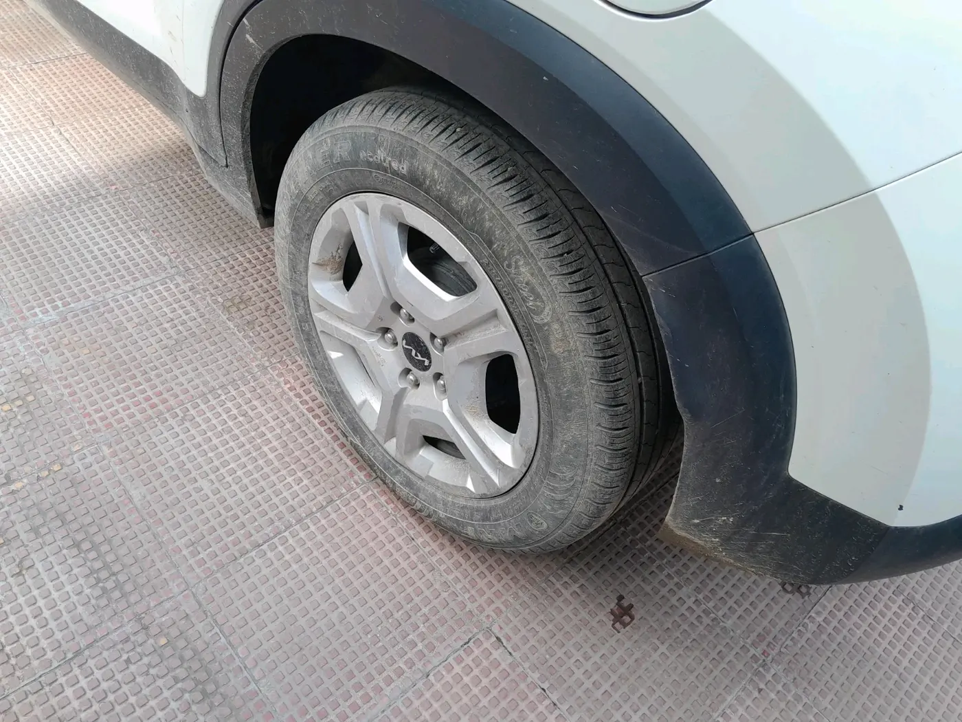 2023 KIA SONET HTK PLUS 1.0 IMT, Petrol, Manual, 49,687 km, tyre