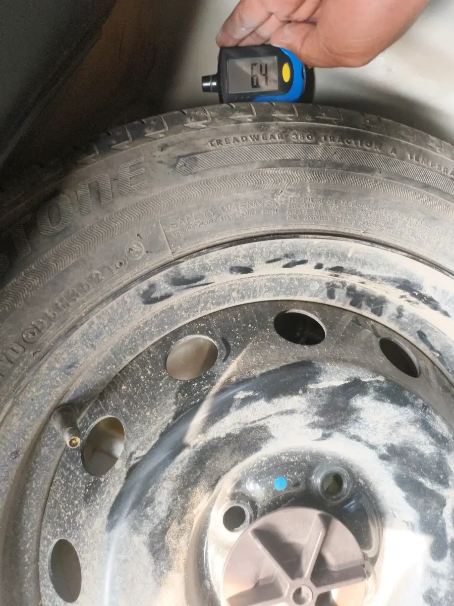 2021 Maruti IGNIS ZETA 1.2, Petrol, Manual, 57,755 km, tyre