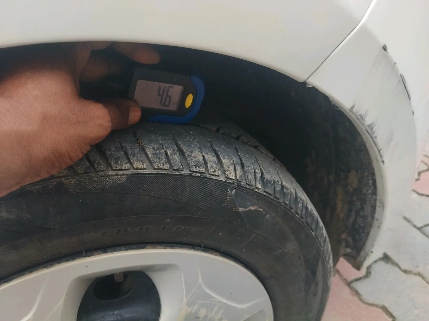 2016 Tata Tiago XT PETROL, Petrol, Manual, 1,05,006 km, tyre