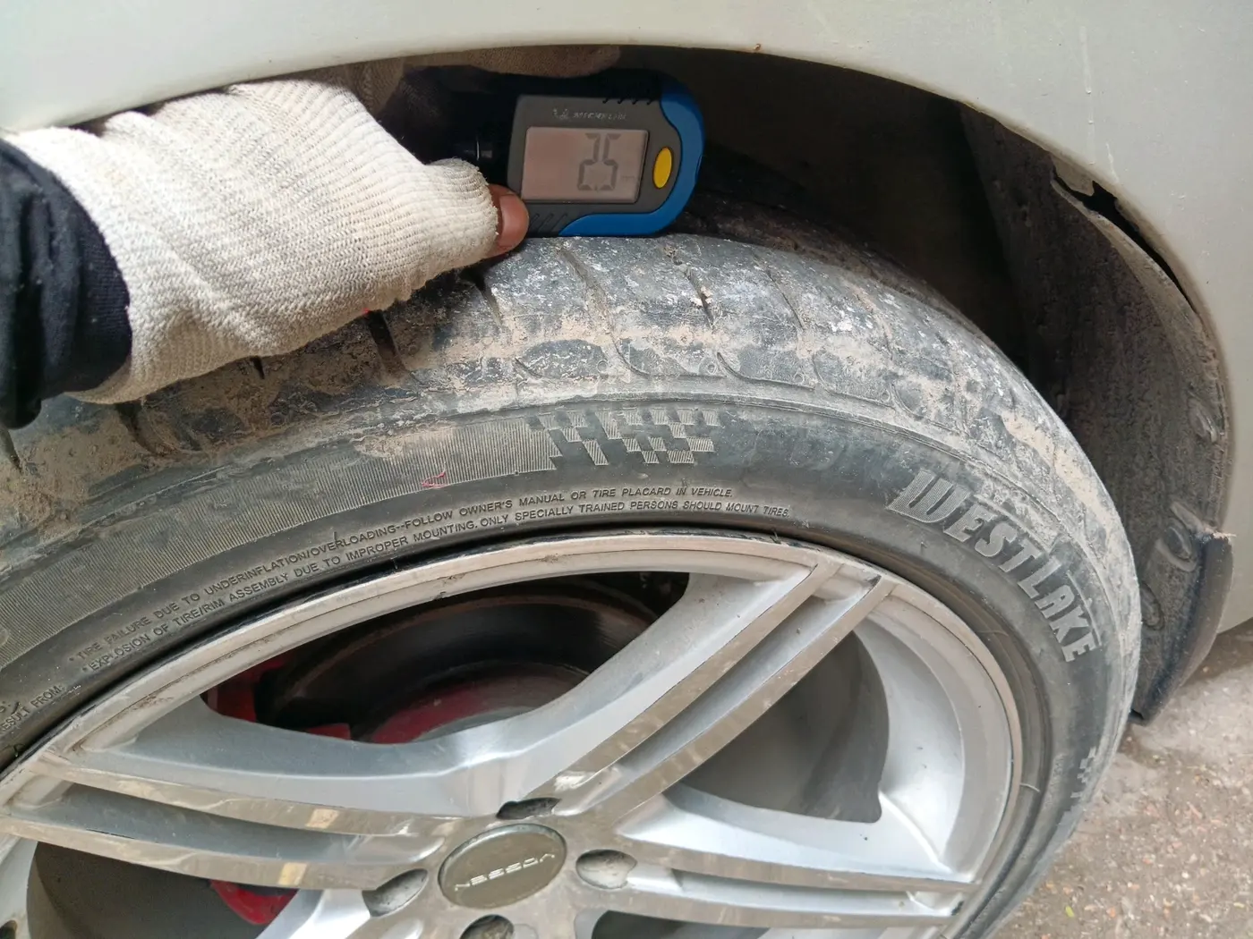 2019 Maruti Dzire VXI, Petrol, Manual, 58,003 km, tyre