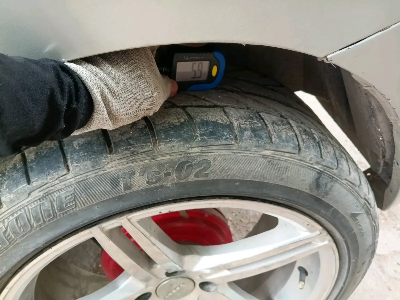 2019 Maruti Dzire VXI, Petrol, Manual, 58,003 km, tyre