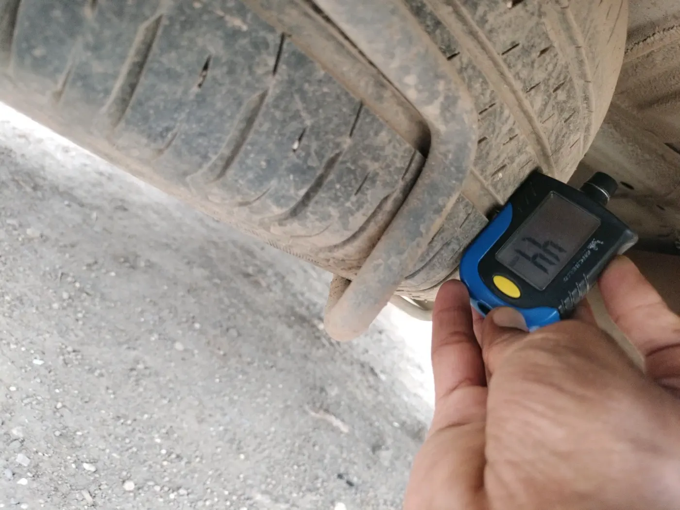 2022 Maruti Ertiga VXI CNG, CNG, Manual, 33,014 km, tyre