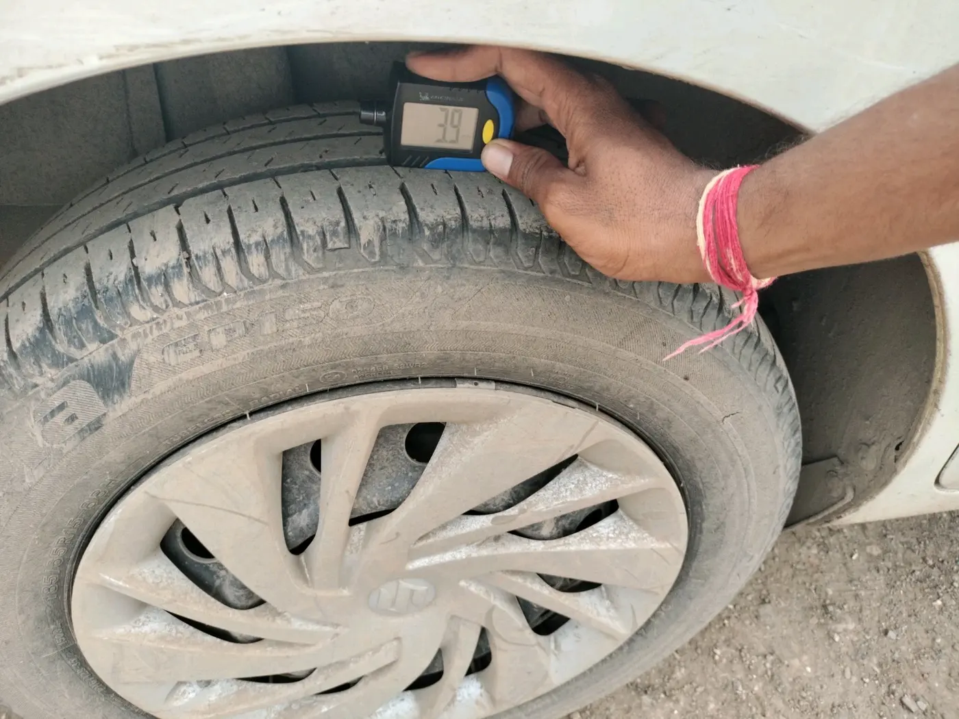 2022 Maruti Ertiga VXI CNG, CNG, Manual, 33,014 km, tyre