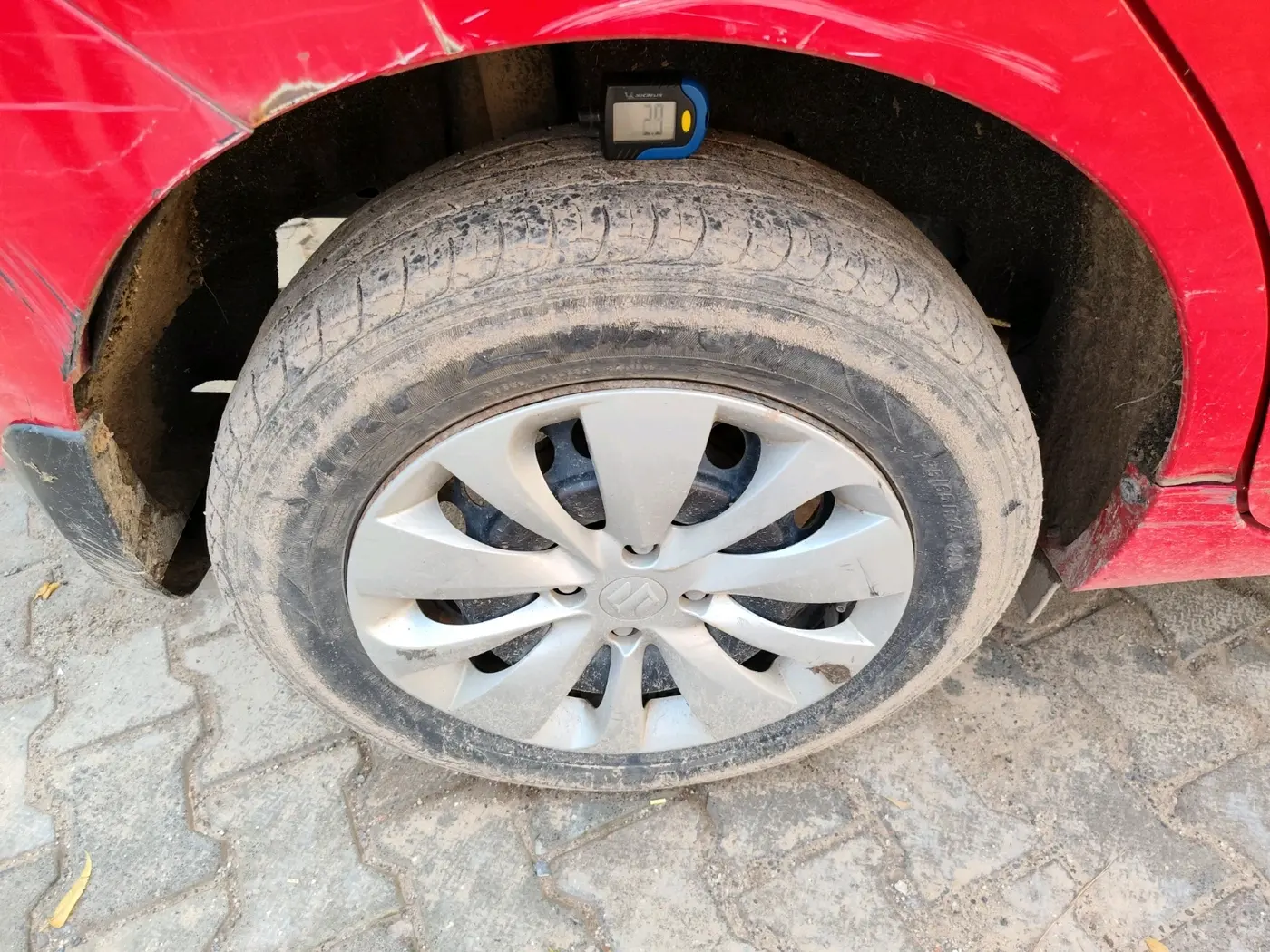 2017 Maruti Baleno DELTA PETROL 1.2, Petrol, Manual, 1,07,559 km, tyre