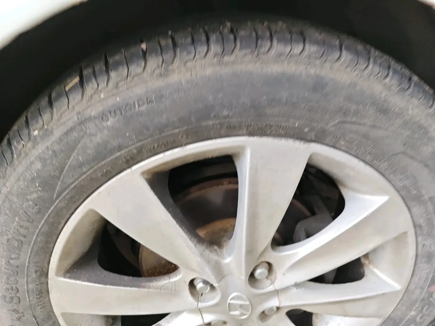 2011 Hyundai Verna FLUIDIC 1.6 CRDI SX AT, Diesel, Automatic, 69,840 km, tyre