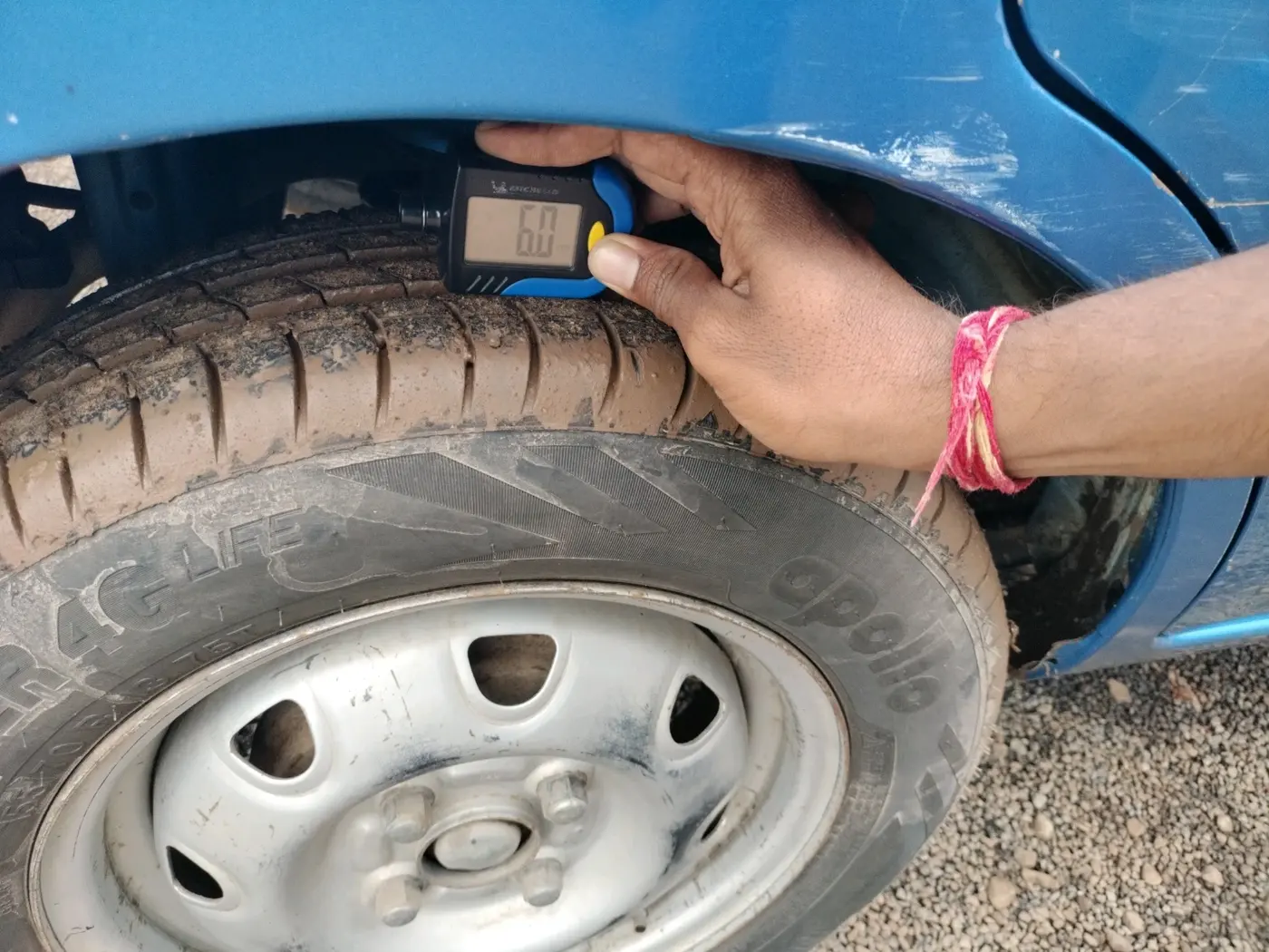 2014 Maruti Alto K10 LXI, CNG, Manual, 1,17,400 km, tyre