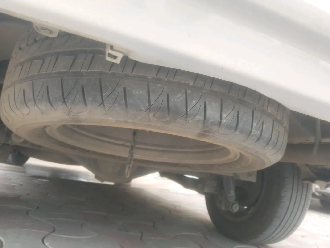 2022 Toyota Innova Crysta 2.4 ZX AT 7 STR, Diesel, Automatic, 87,421 km, tyre