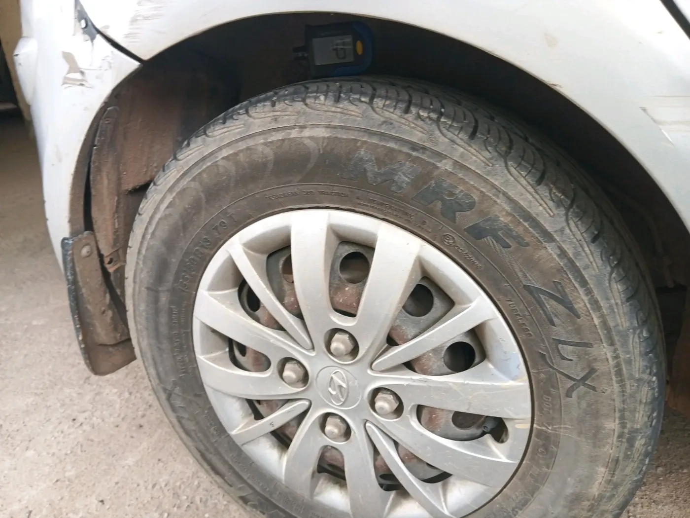 2014 Hyundai i10 SPORTZ 1.1, Petrol, Manual, 53,688 km, tyre
