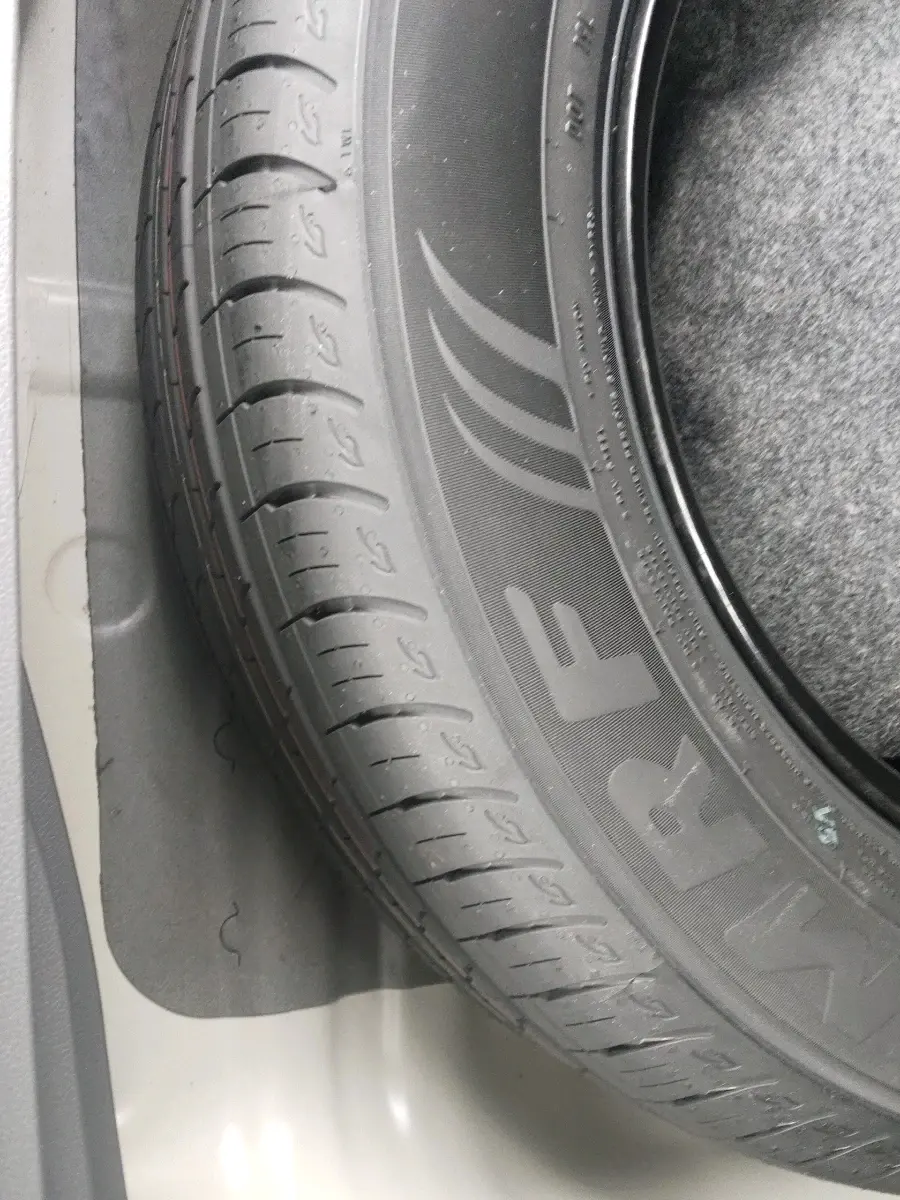 2024 Hyundai Creta SX (O) 1.5 PETROL, Petrol, Manual, 8,107 km, tyre