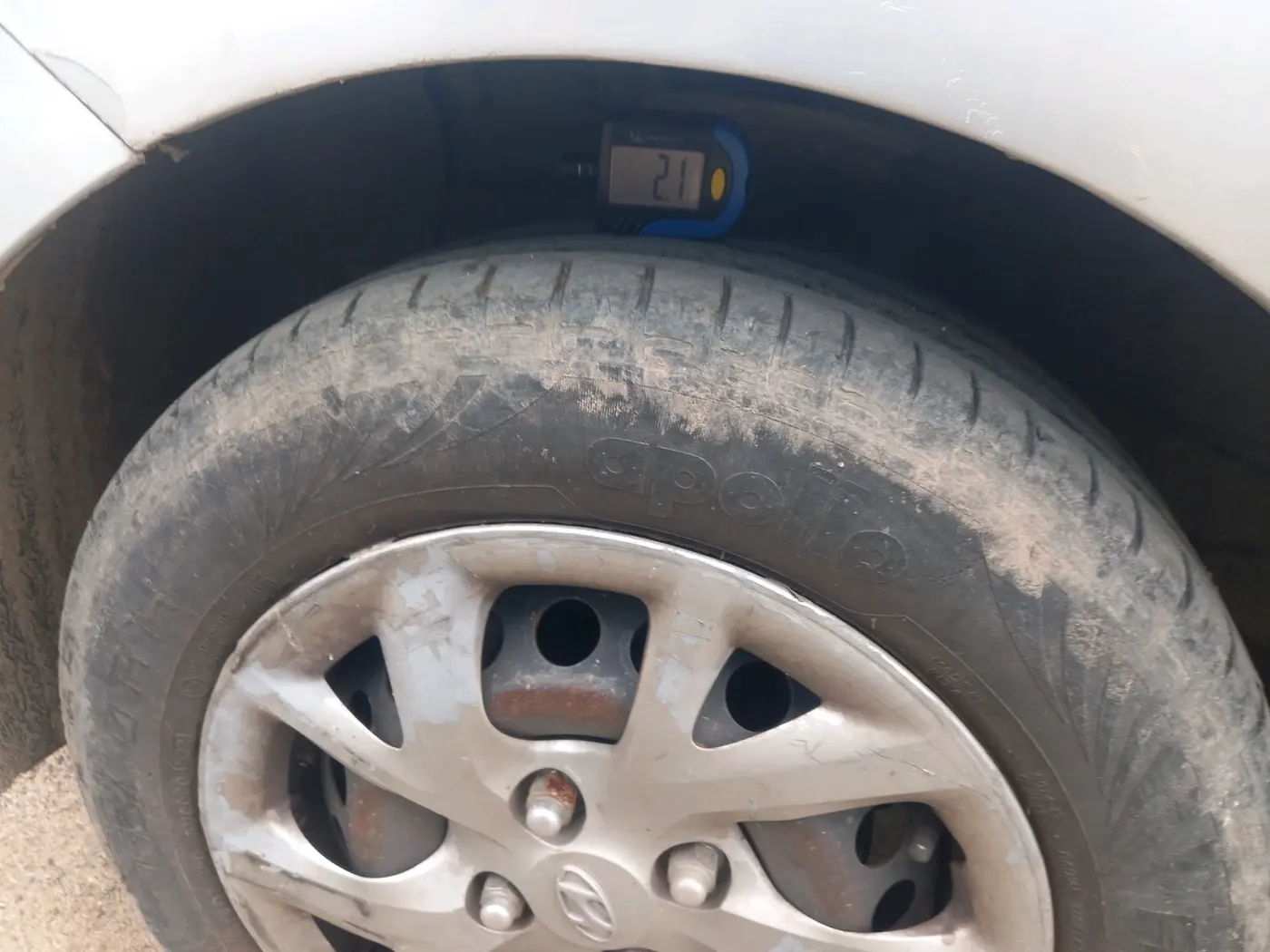 2017 Hyundai Grand i10 MAGNA 1.2 KAPPA VTVT, CNG, Manual, 69,885 km, tyre