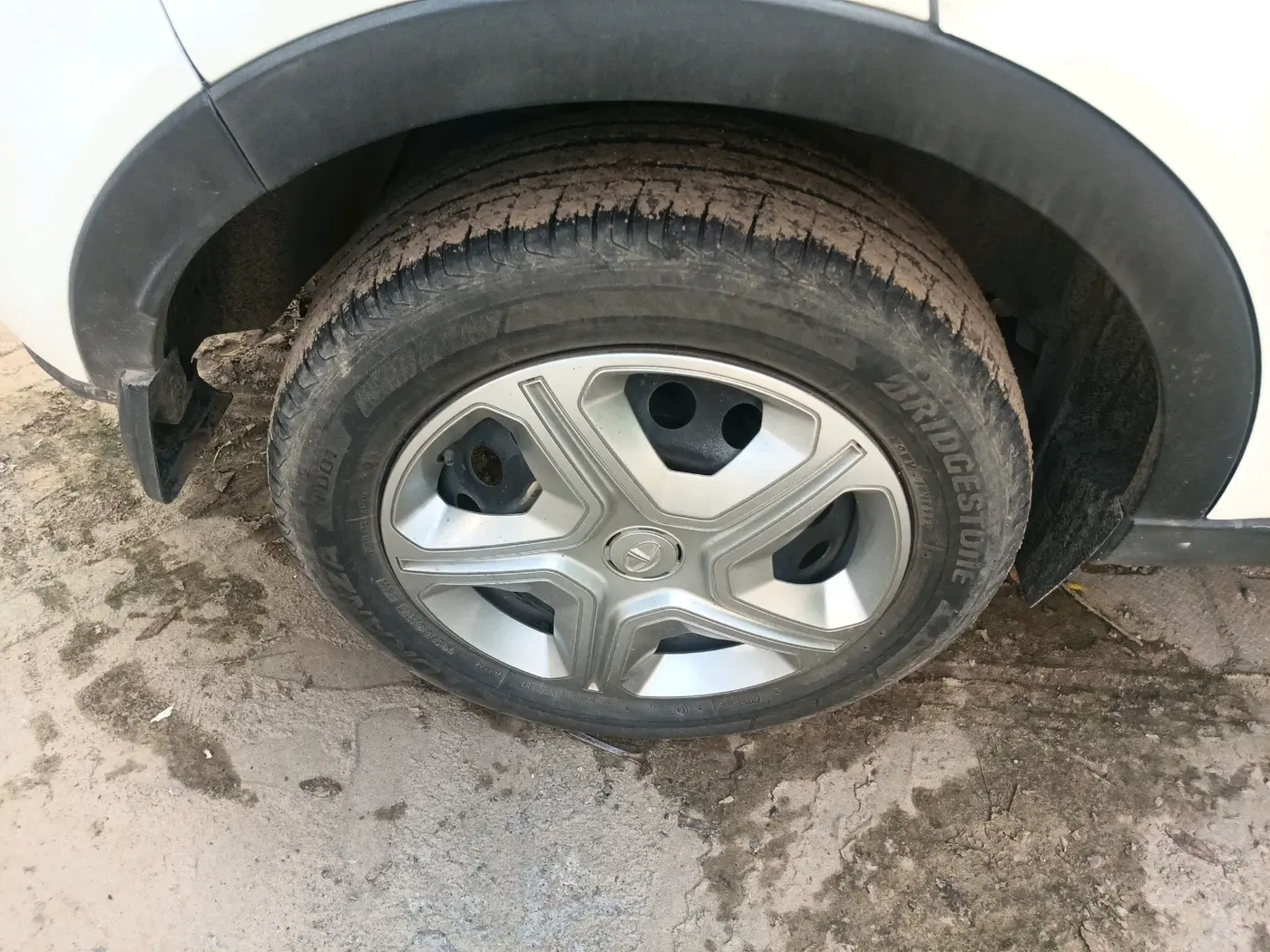 2022 Tata NEXON XM SUNROOF PETROL, Petrol, Manual, 46,849 km, tyre