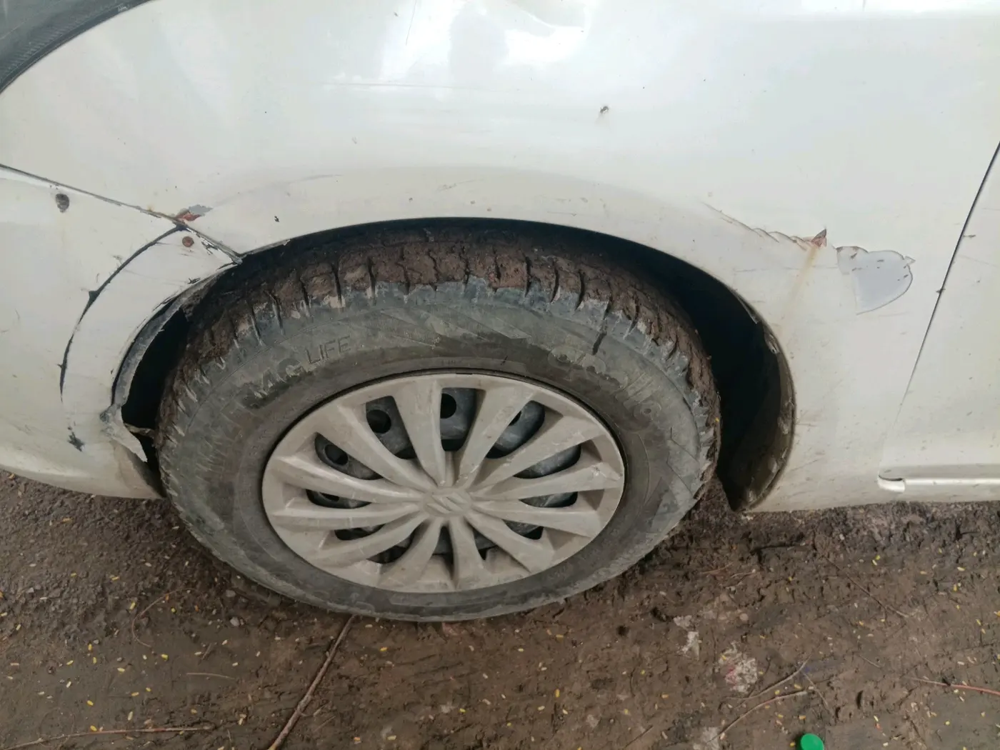 2015 Maruti Swift Dzire VDI, Diesel, Manual, 81,572 km, tyre