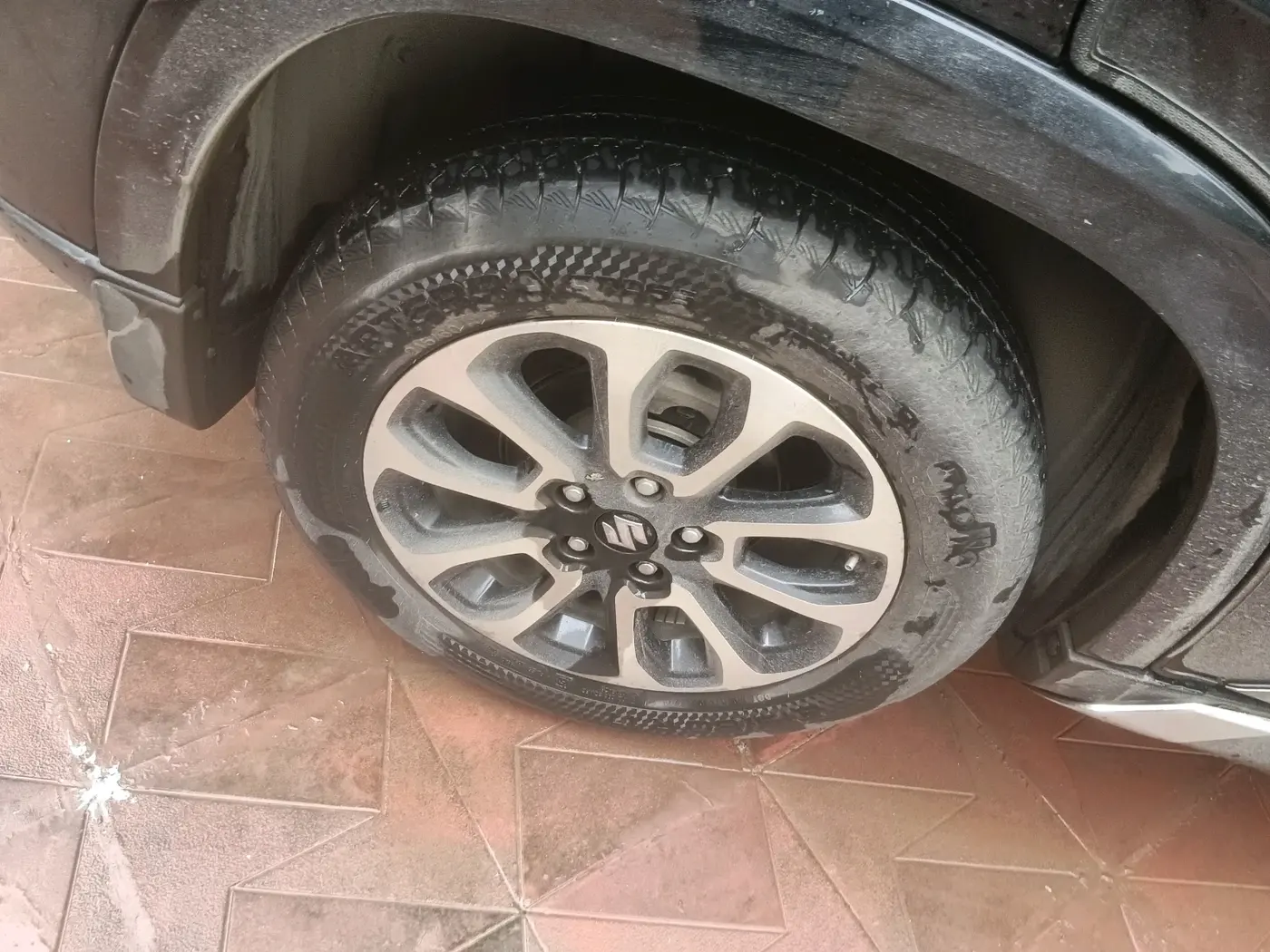 2024 Maruti Grand Vitara ALPHA PLUS HYBRID ECVT, Hybrid, Automatic, 33,919 km, tyre