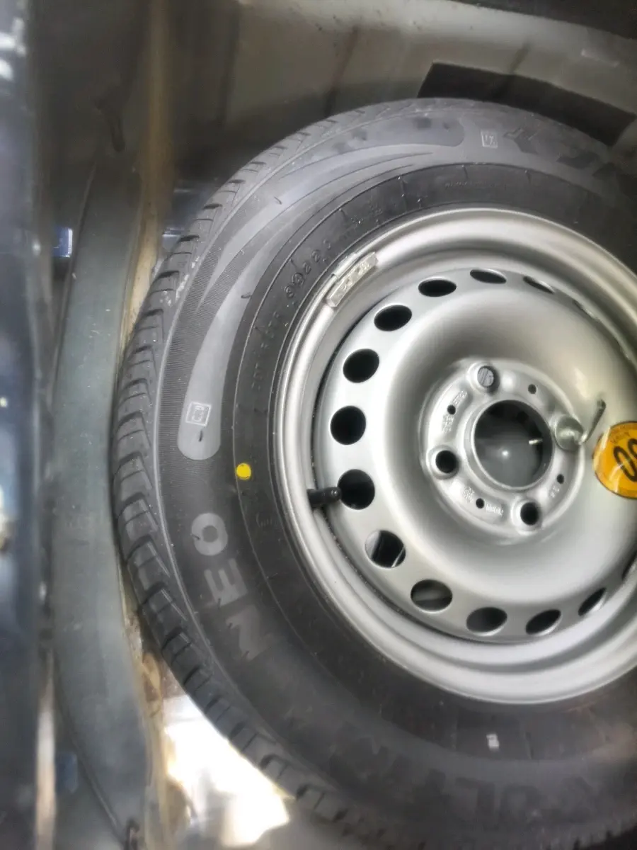 2022 Tata Tiago XZA PLUS PETROL, Petrol, Automatic, 18,573 km, tyre