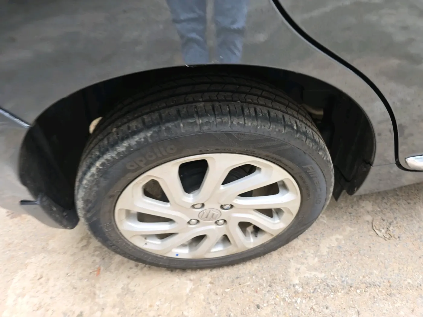 2022 Maruti Baleno ZETA PETROL 1.2, Petrol, Manual, 13,199 km, tyre