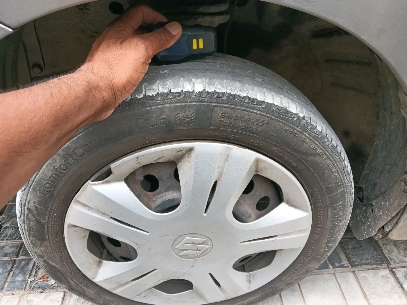 2015 Maruti Wagon R 1.0 VXI, Petrol, Manual, 1,59,330 km, tyre