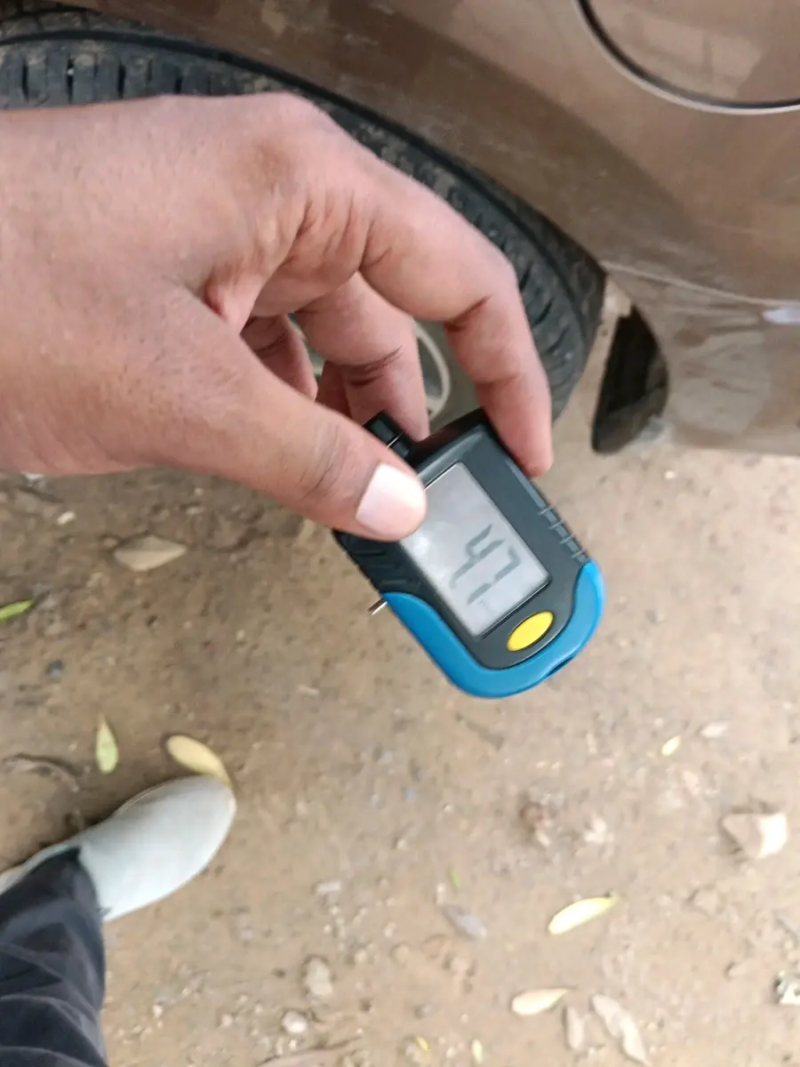 2022 Maruti Dzire VXI CNG, CNG, Manual, 56,871 km, tyre