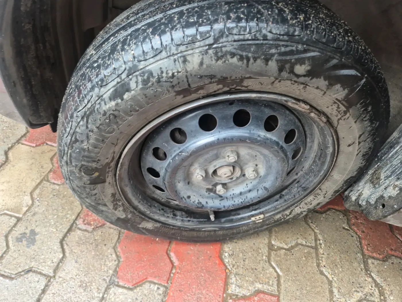 2016 Maruti Celerio VXI CNG, CNG, Manual, 1,62,333 km, tyre