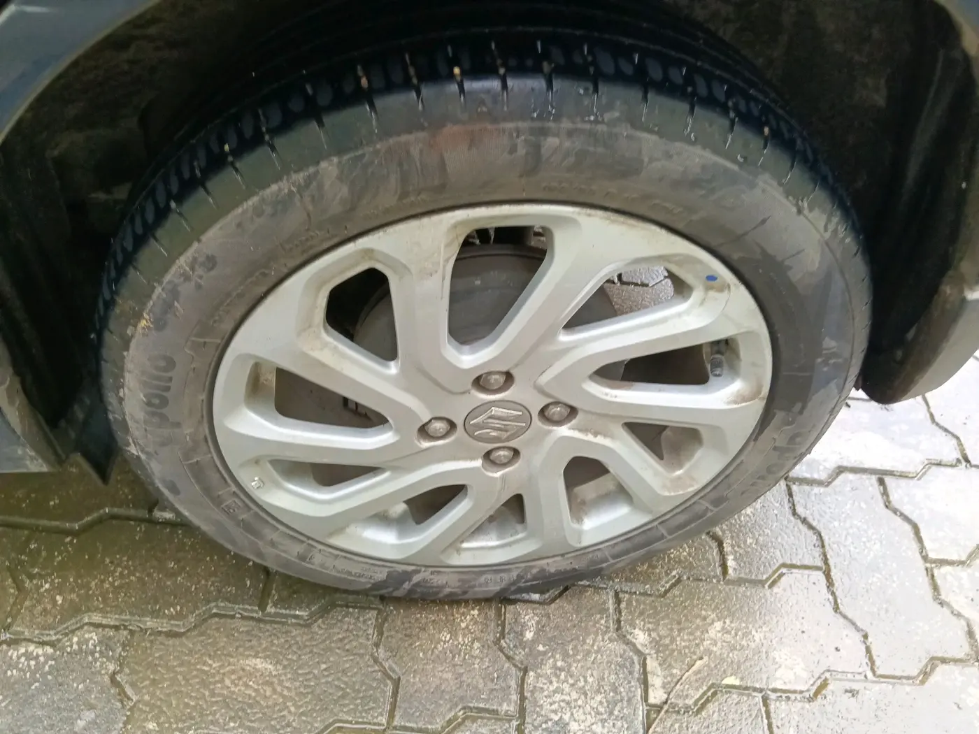 2024 Maruti Baleno  ZETA CNG 1.2L, CNG, Manual, 33,374 km, tyre