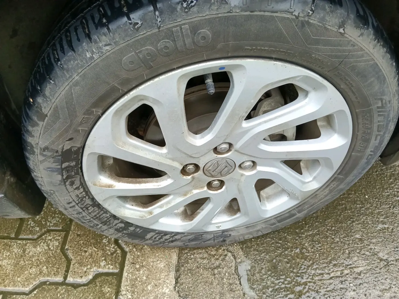 2024 Maruti Baleno  ZETA CNG 1.2L, CNG, Manual, 33,374 km, tyre